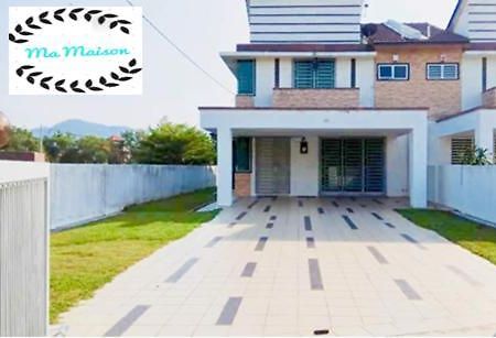 Sri Manjung Ma Maison Homestay 루무트 외부 사진
